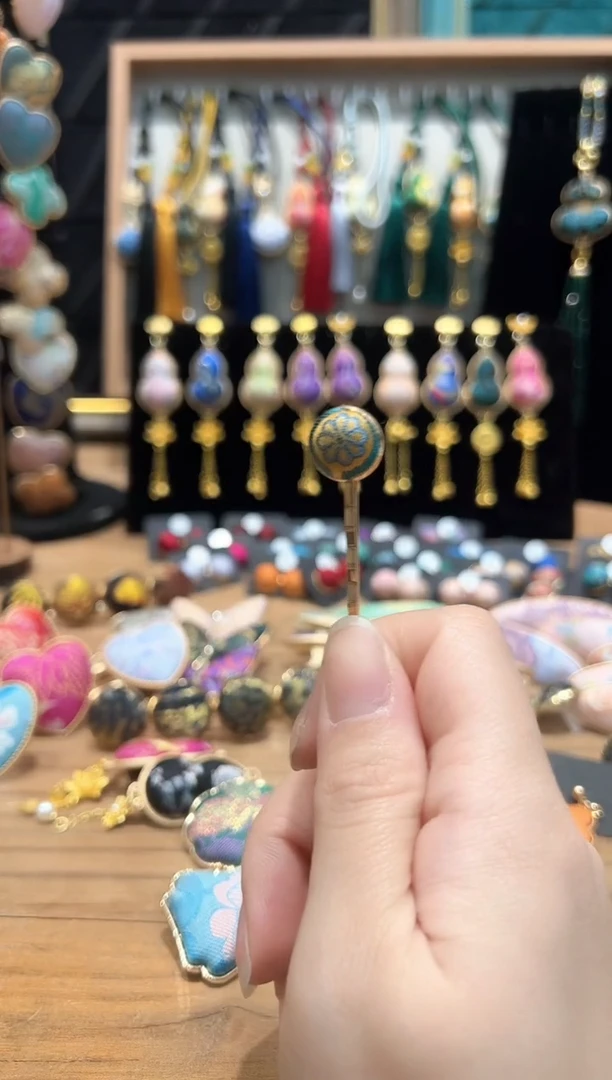 【闪购商品】【孤品车3.7】金宝相一字夹一个