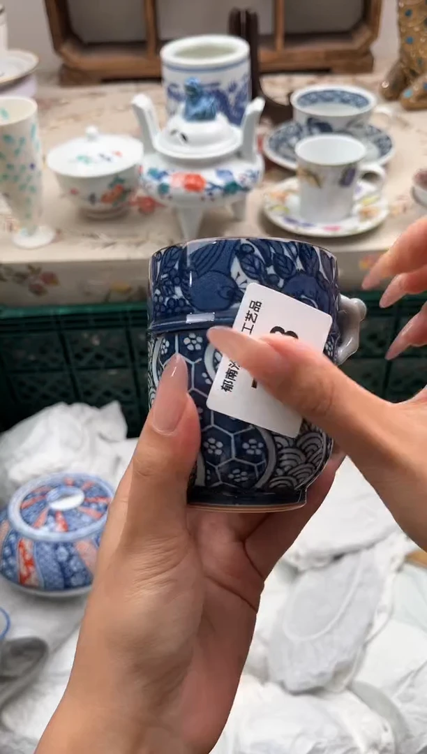 瓷片雨****花I         283