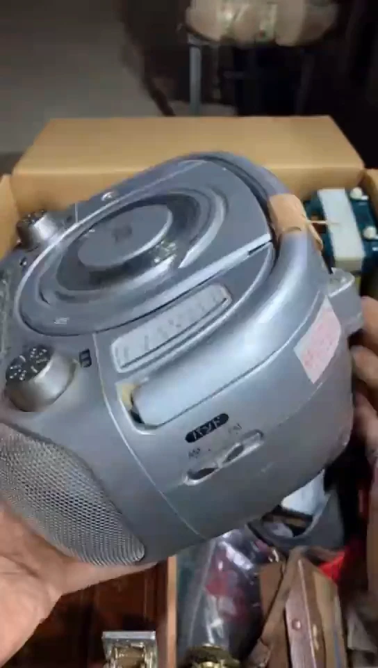 8新中古商品，瑕疵品，不保好坏。158