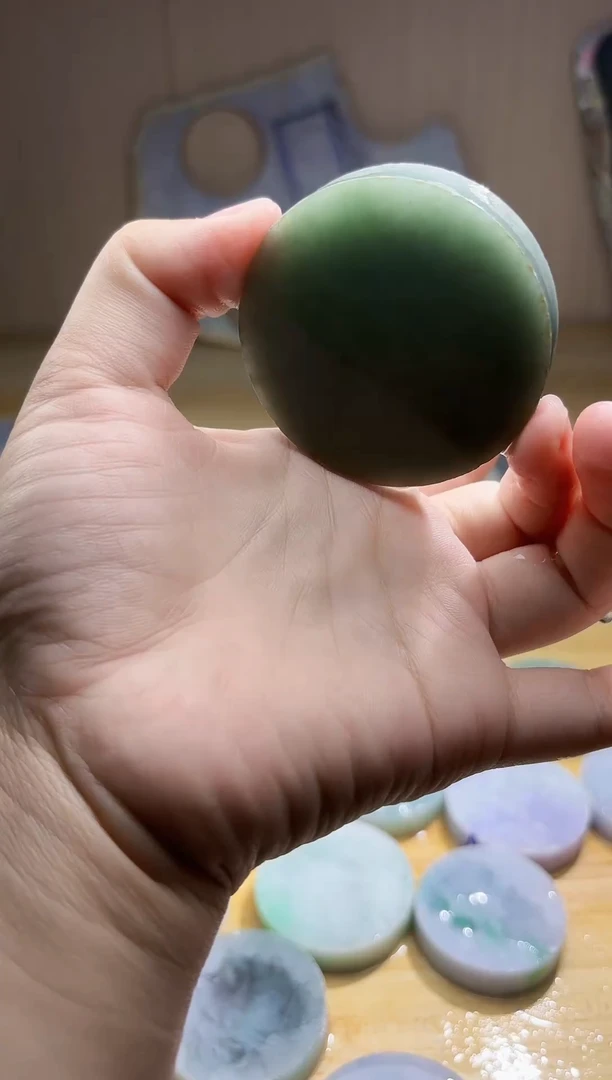 翡翠未镶嵌颈饰翡翠A货 姜谭571