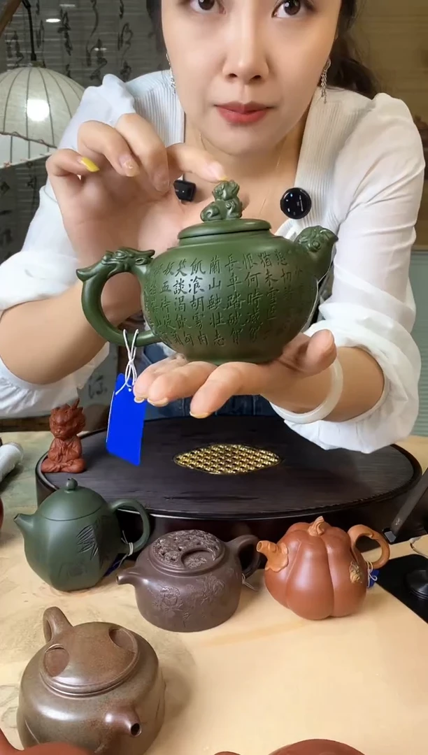 茶壶紫砂绿泥麒麟纳福