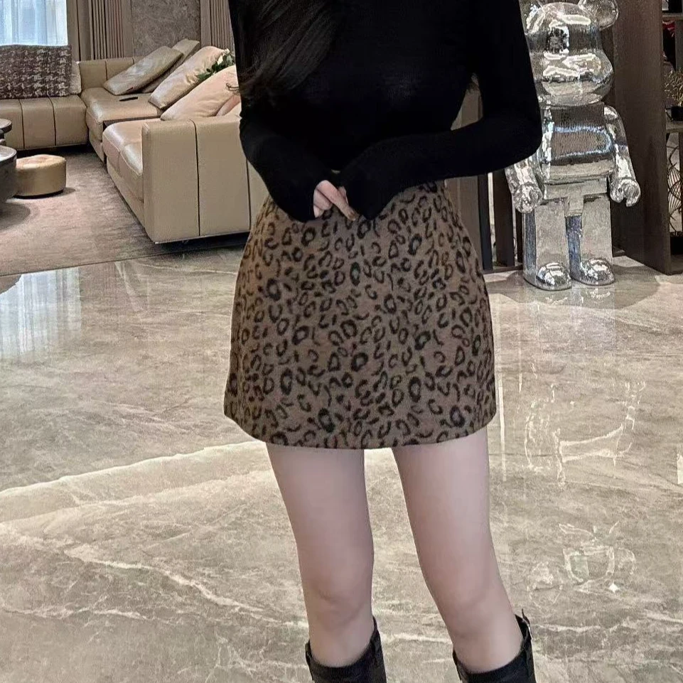 秋冬新款豹纹高腰短裙    气质时尚百搭秋冬新款豹纹高腰短裙