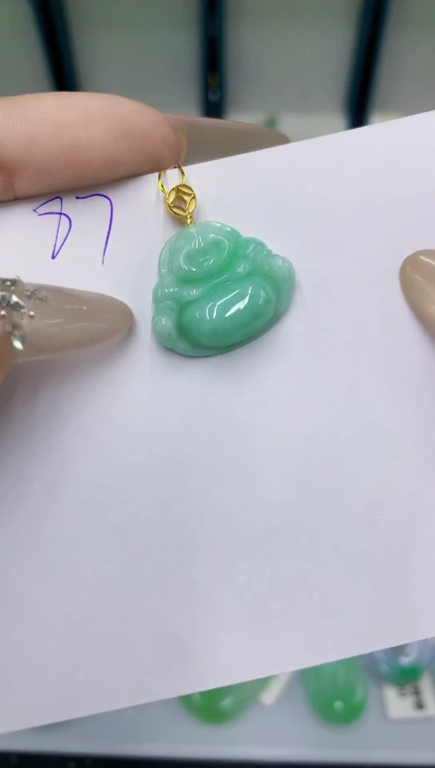 翡翠未镶嵌颈饰111111111111111