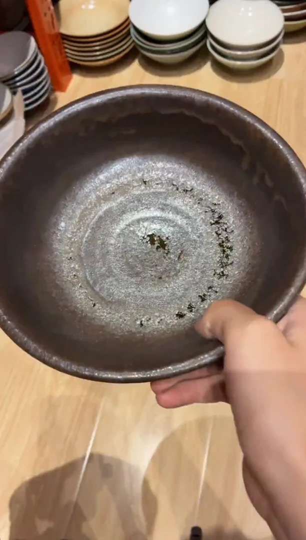 瓷片面***蜗187微瑕黑金卷边盘1个