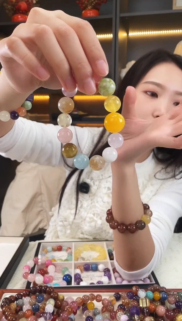 未镶嵌手链水晶蜜蜡多宝手串多样性发其一