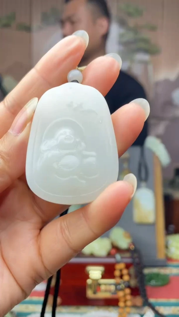 颈饰未镶嵌和田玉拍一发一