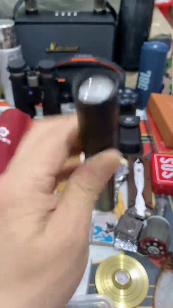 瓷片闪购商品 如图所示