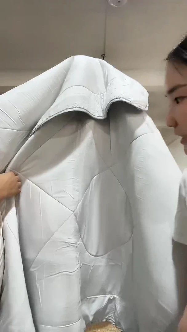 棉棉D01 145*195黑乳胶乳胶被发一条