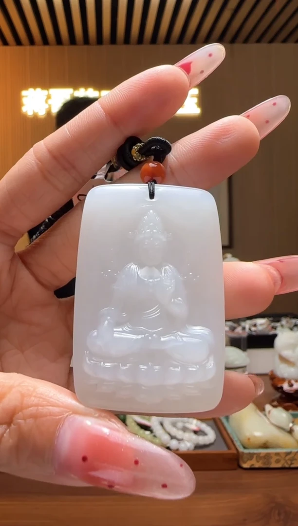 颈饰未镶嵌和田玉0