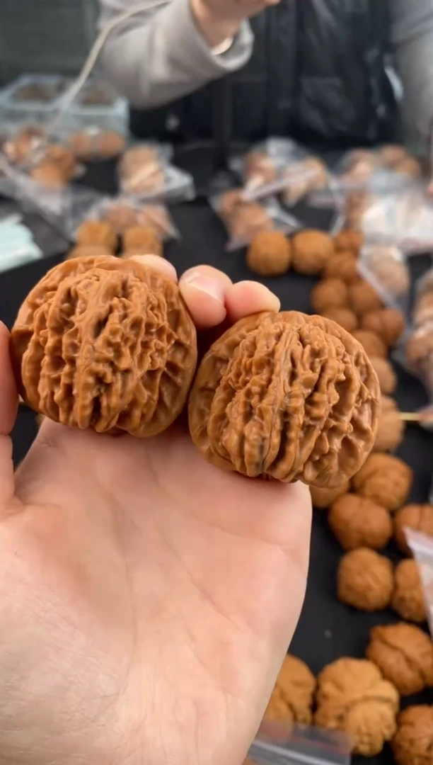 【闪购商品】文玩核桃把件汉高楼42-x708