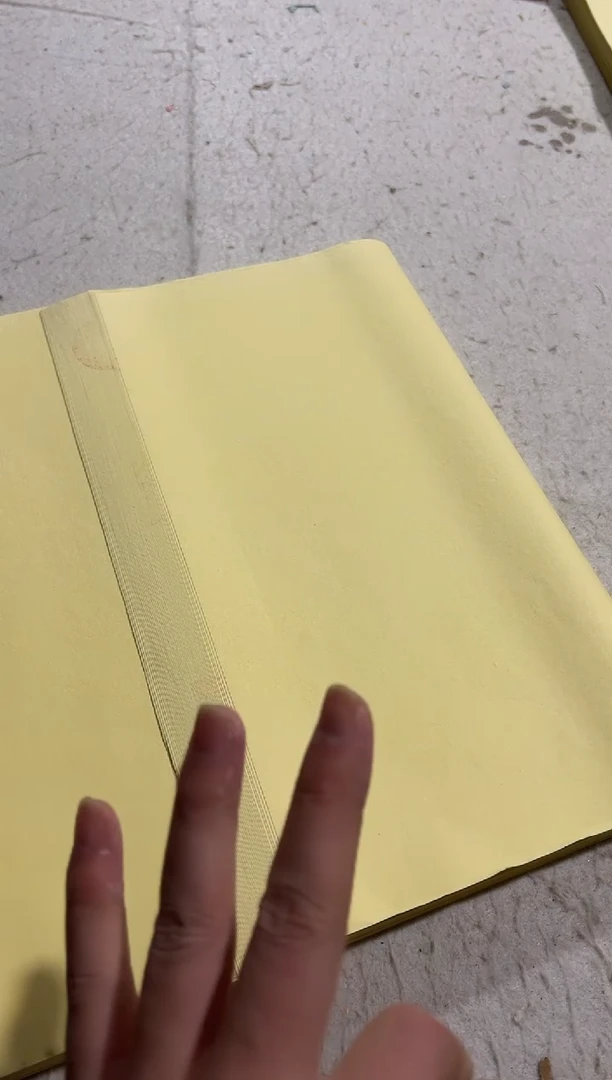 10   手工四尺对开米黄 50张