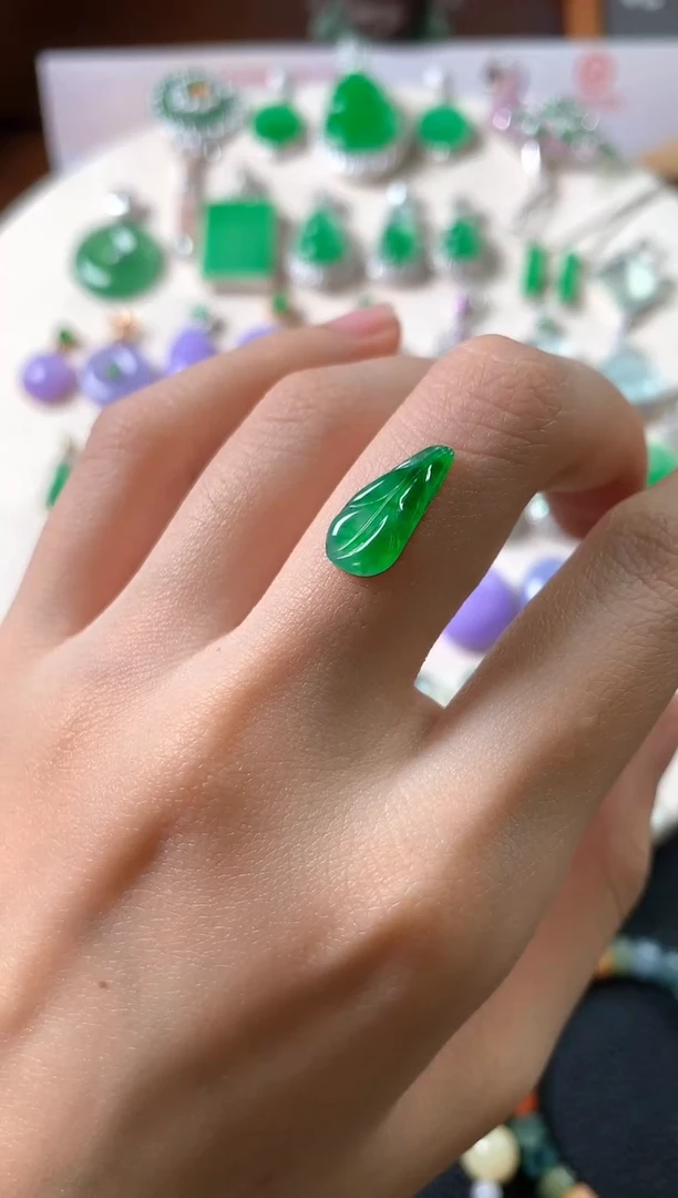 未镶嵌定制翡翠裸石（镶嵌定制）