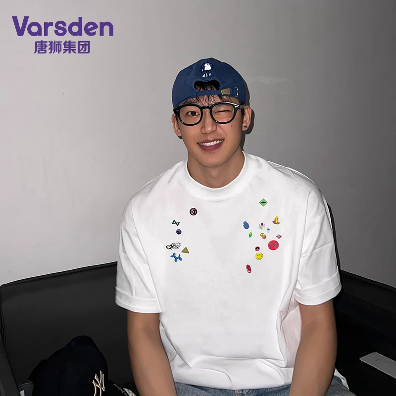 唐狮集团Varsden夏季ins风趣味贴纸印花短袖T恤五分袖上衣男装