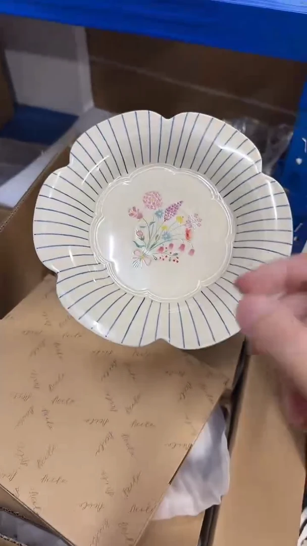 瓷片欧式9寸六花瓣盘