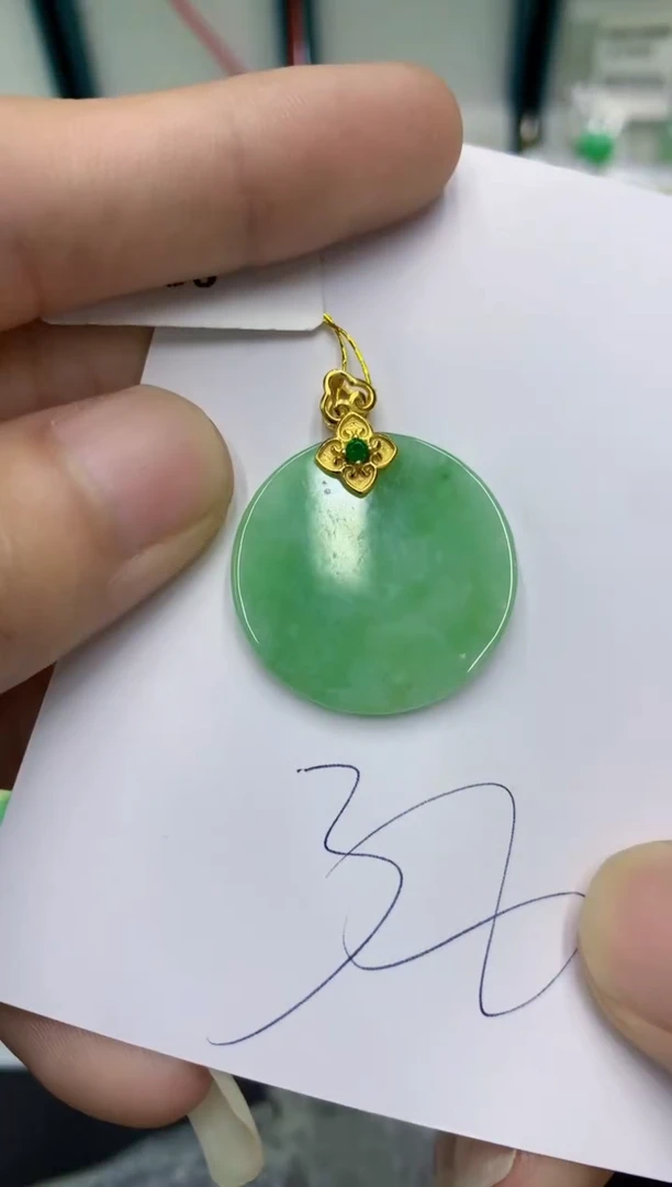 翡翠未镶嵌颈饰11111111111