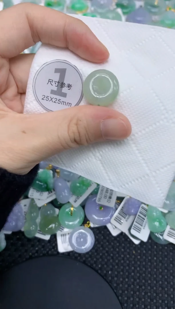 颈饰未镶嵌翡翠1111111