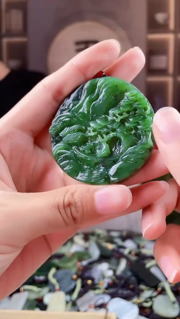未镶嵌和田玉挂件拍一发一，