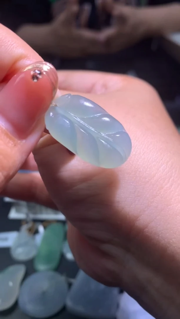 【闪购商品】定制翡翠未镶嵌毛货