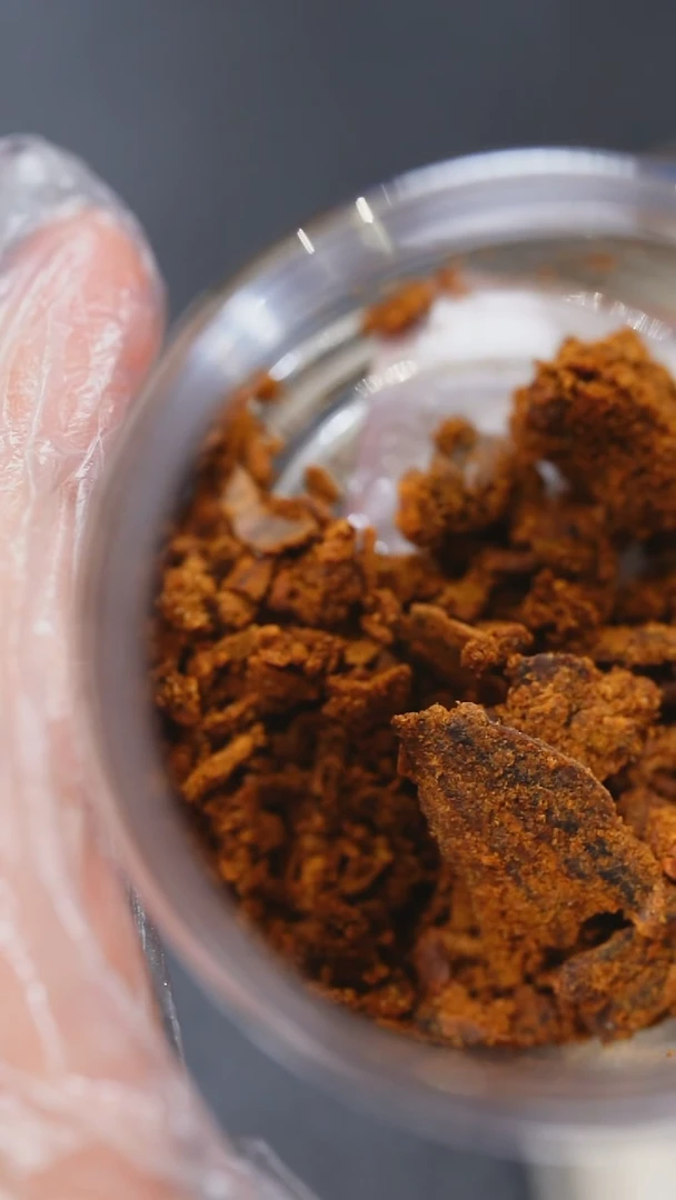 沉香沉香碎屑芽庄绿棋楠香膏1克