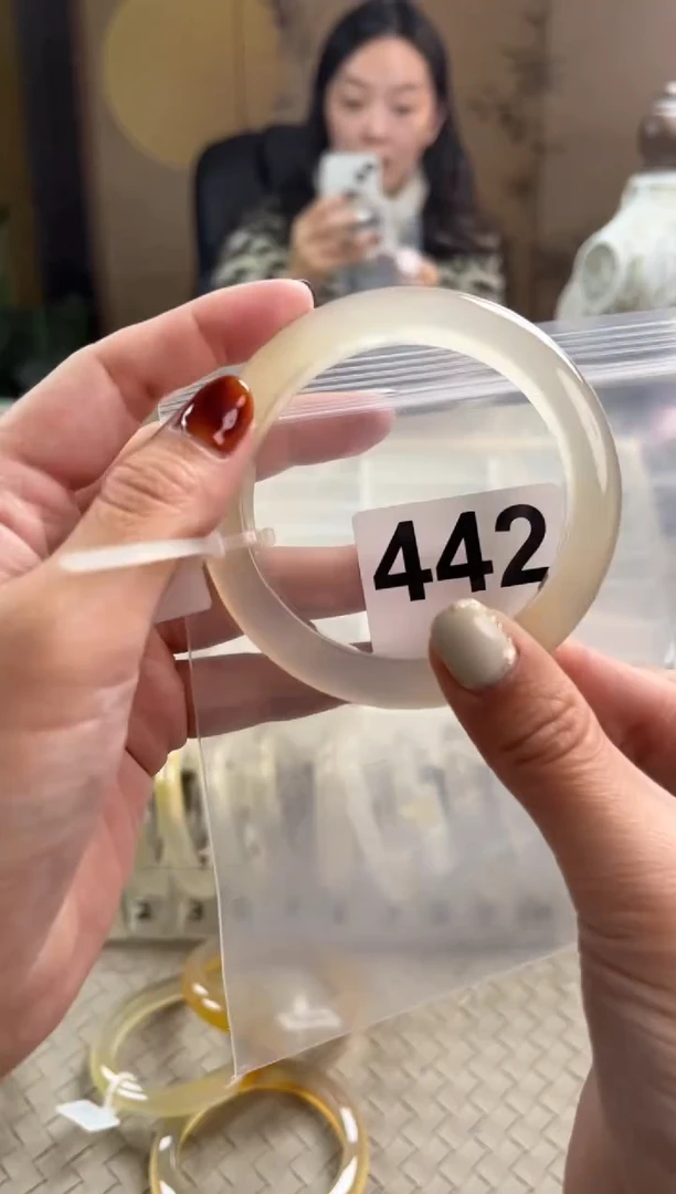 手镯玛瑙/玉髓未镶嵌请***觉442