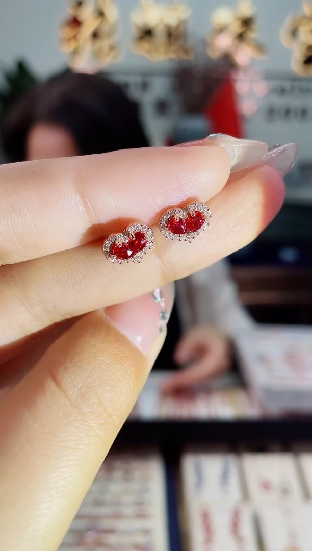 【闪购商品】彩色蓝宝石耳饰银S925镶嵌耳饰