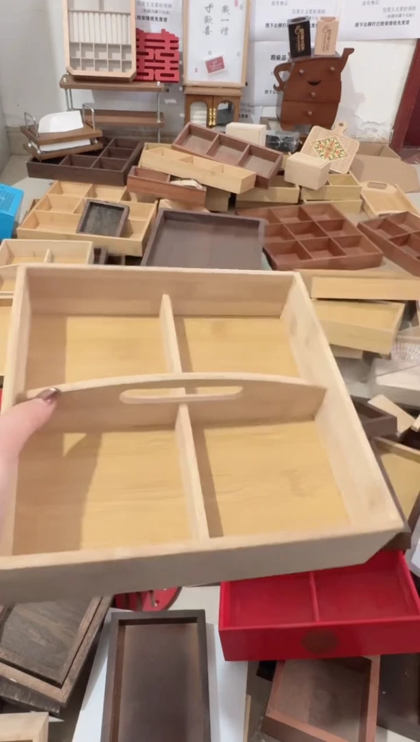 22*22竹木手提四宫格微瑕拍下不退不换无售后