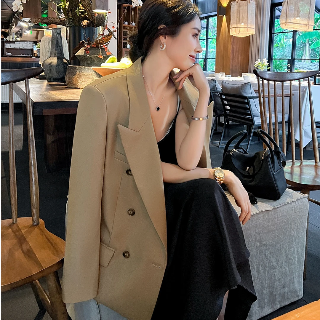 春季大码时尚西服外套女双排扣设计感中长款显瘦胖mm宽松西装上衣