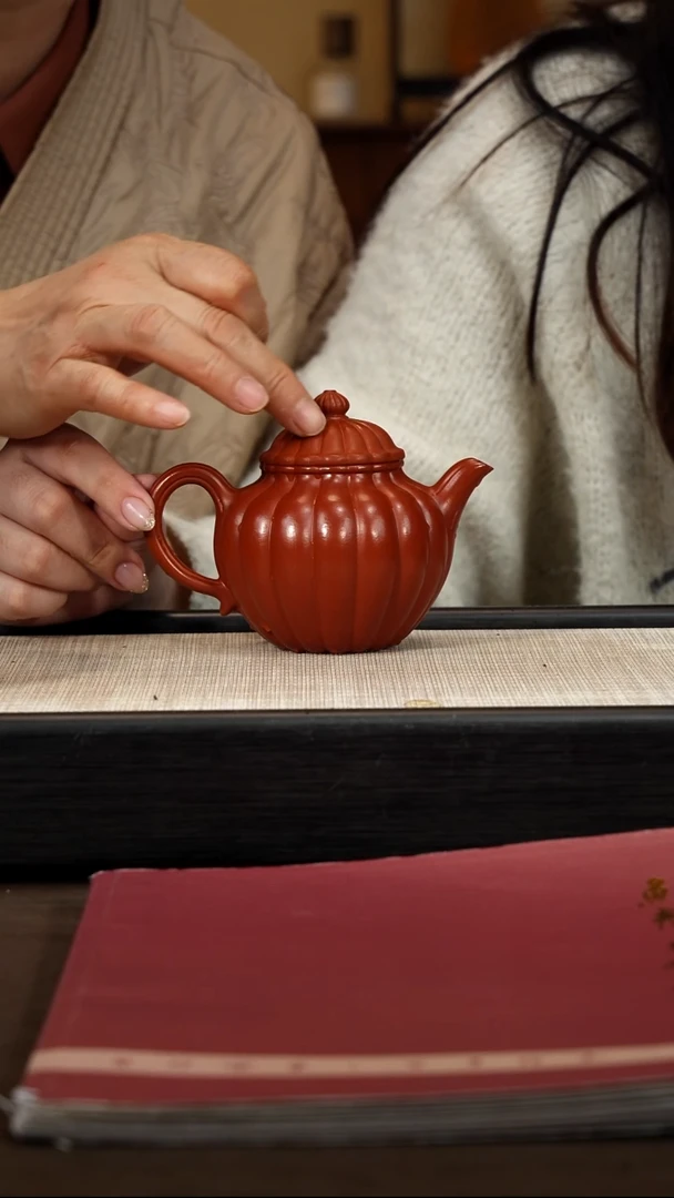 茶壶紫砂【P042】筋纹秋水  255c   BJZ