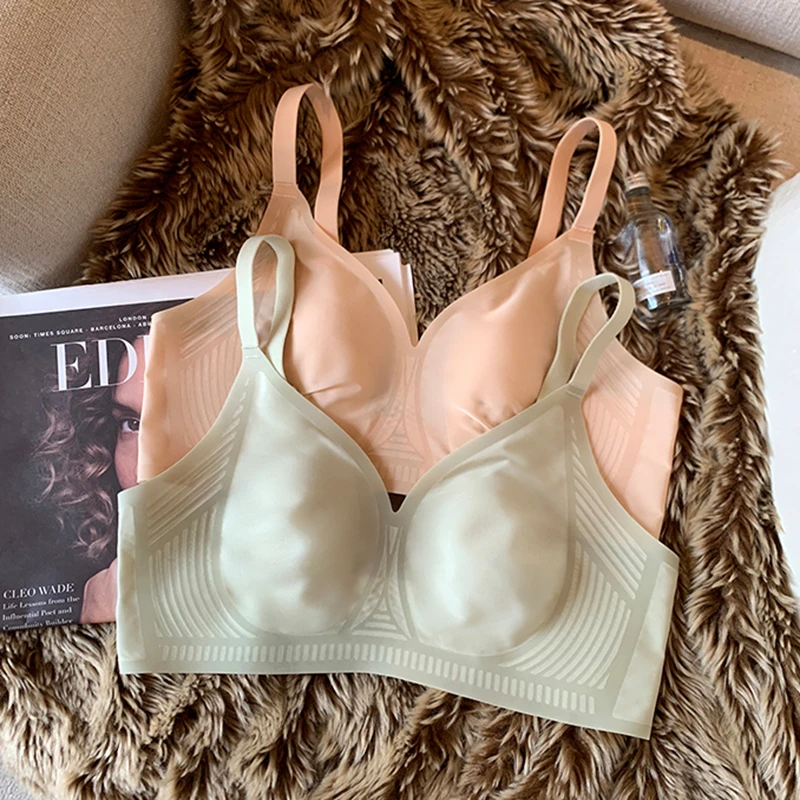 艾雅芝美背大胸显小内衣女无痕兔耳朵无钢圈收副乳上托防下垂文胸