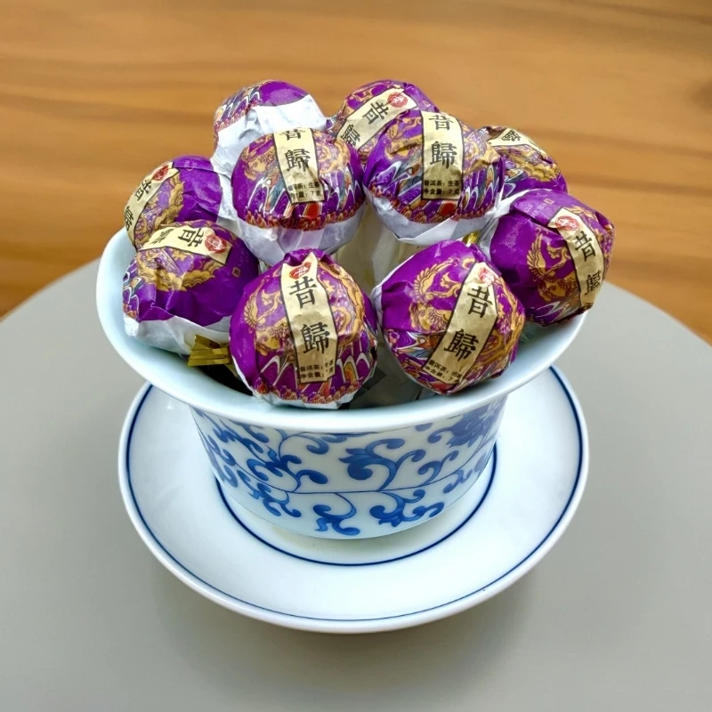 昔归古树春茶生茶龙珠头春头采茶农直销自己喝