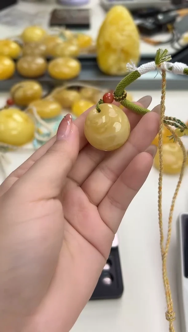 裸石琥珀未镶嵌琥珀蜜蜡吊坠