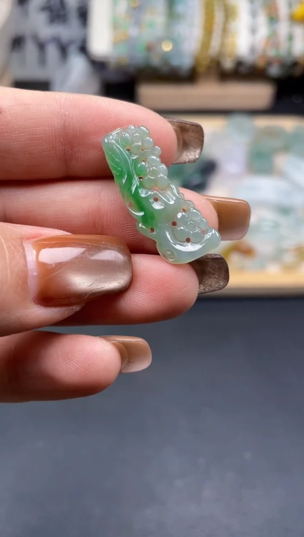 配石翡翠天然翡翠22