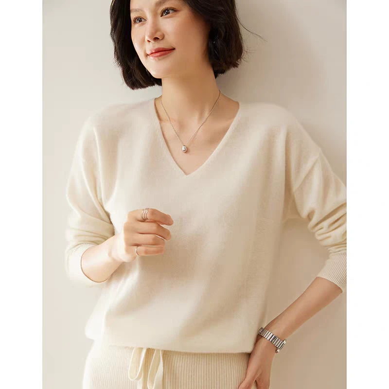 100羊毛V领落肩长袖羊毛衫女