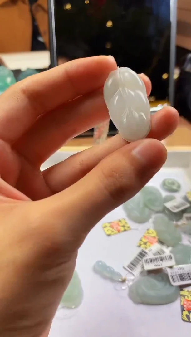 未镶嵌定制翡翠S毛货不退不换