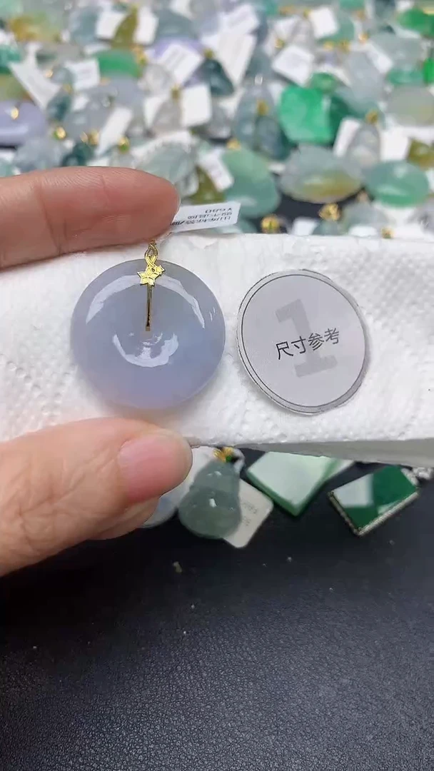 颈饰18K金镶嵌翡翠天然缅甸A货翡翠