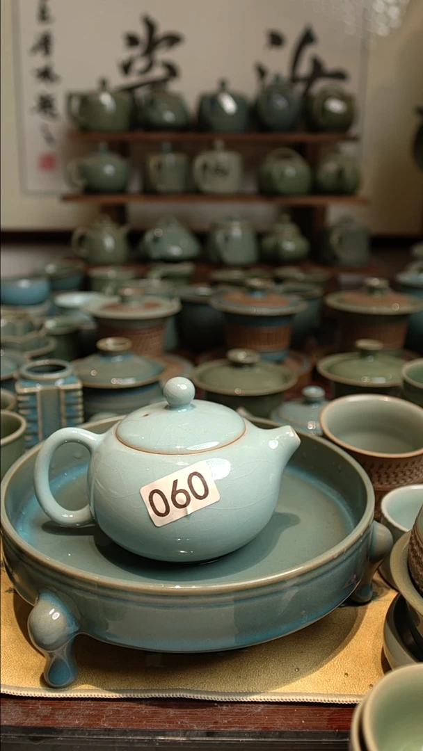 陶完美无暇天青西施壶