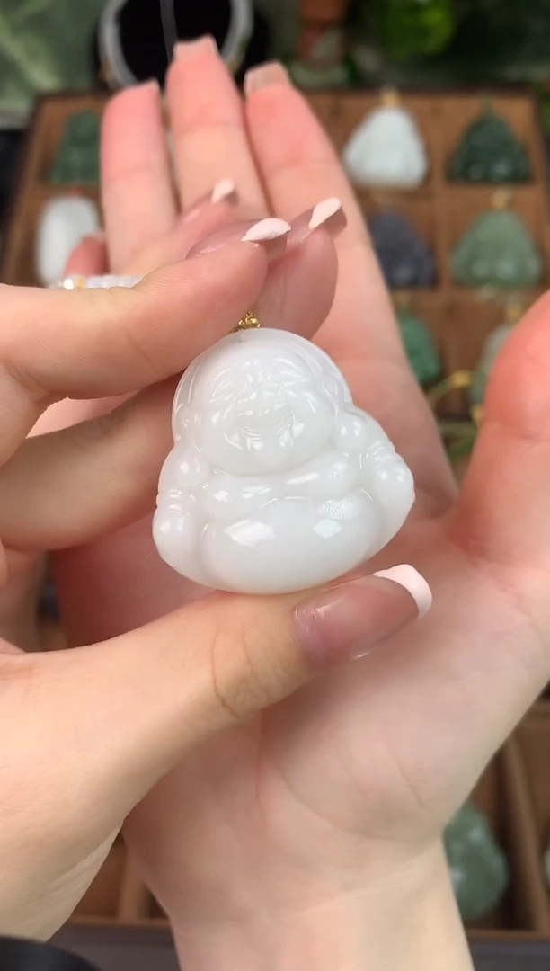 颈饰未镶嵌和田玉吊坠35mm