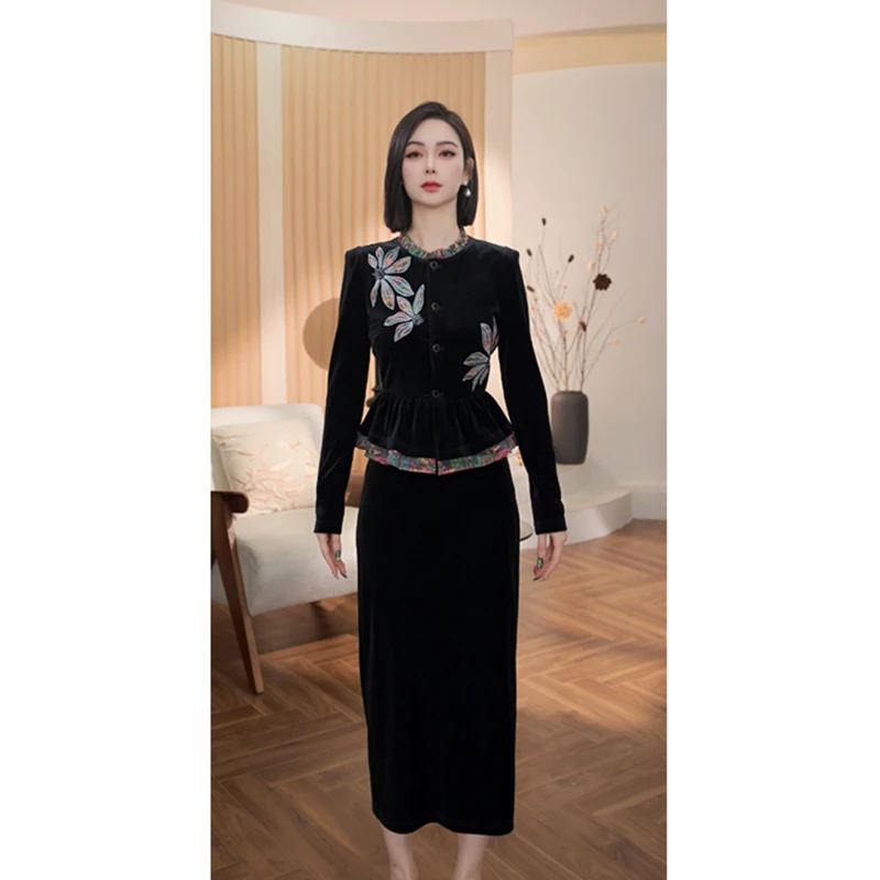 格娜2025秋季新款中国风女装国潮风高端女装丝绒刺绣别致裙套装
