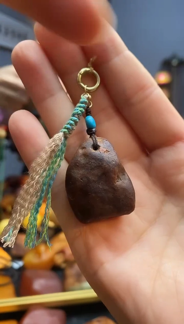 琥珀颈饰未镶嵌挂件