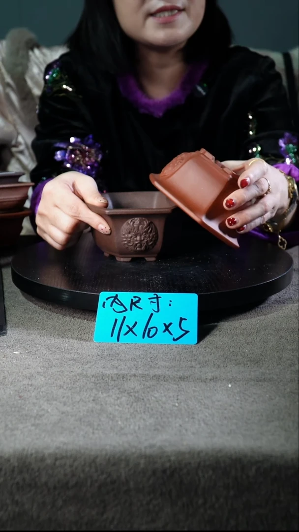 宜兴紫砂小小花盆