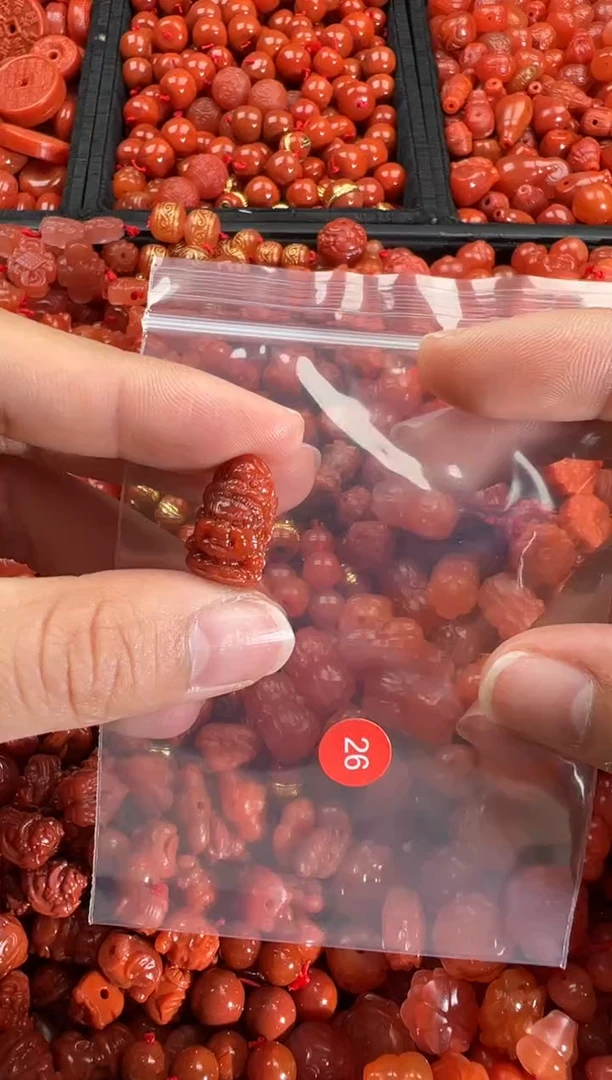 【闪购商品】南红玛瑙颈饰未镶嵌1