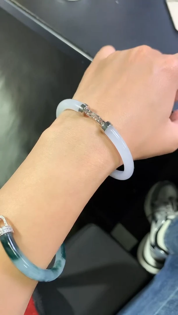 颈饰未镶嵌翡翠成品