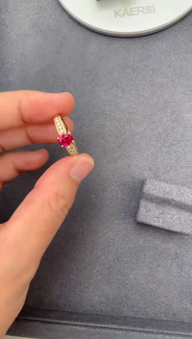 【闪购商品】红宝石戒指18K金镶嵌80分粉红宝戒指