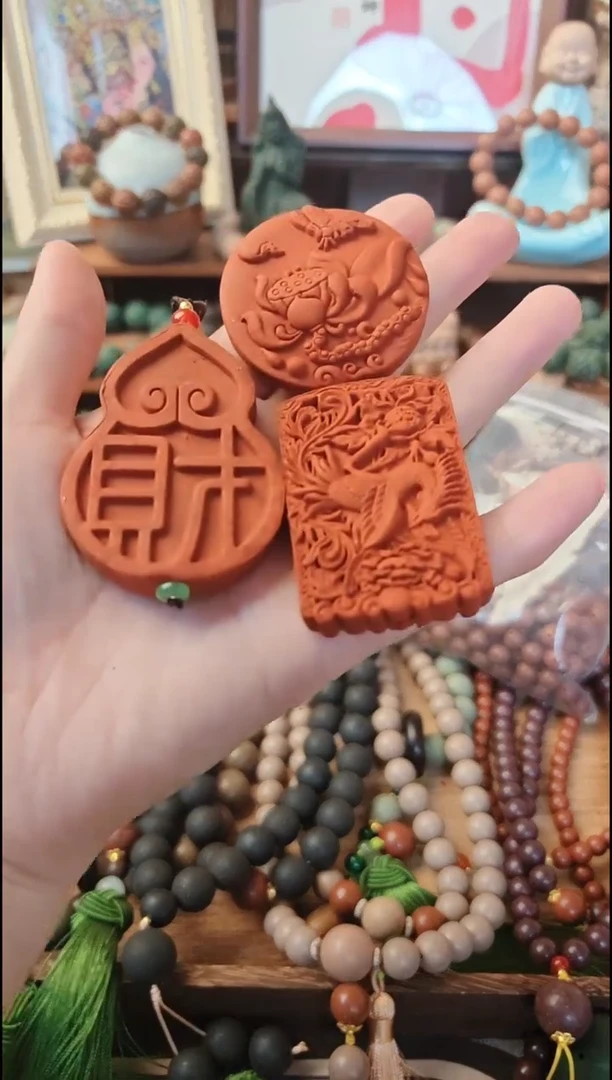 泥塑依兰花香香牌一套三个
