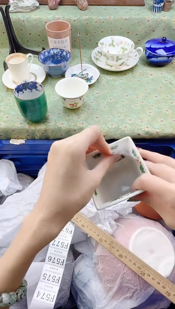 瓷片听**蕉       F573