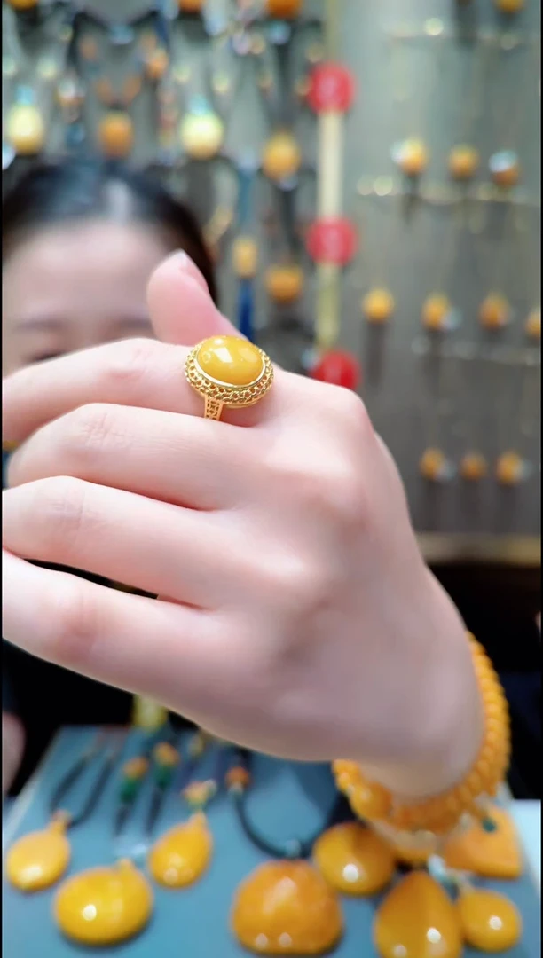 蜜蜡银S925镀金镶嵌珠宝奇石﹣F131蜜蜡戒指