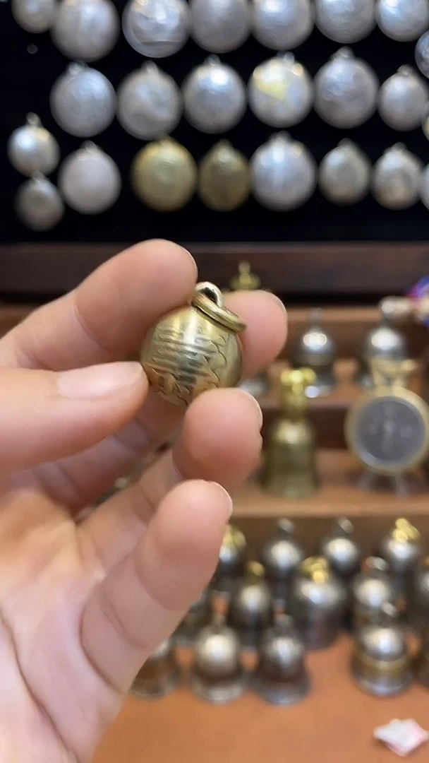 素*寿字微瑕铃铛