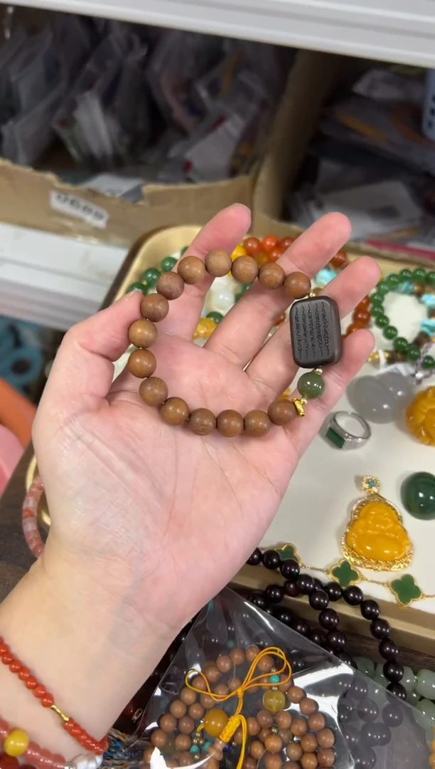 吊坠檀香木未镶嵌黑肉老檀香木五条经手串[2011]