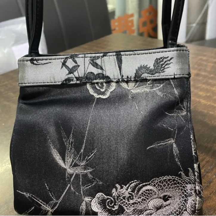 1024-中式国风刺绣菜篮子复古手提包中国包包水桶旗袍e930