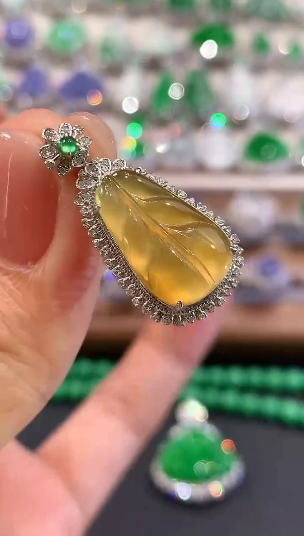 吊坠(不含链)18K金镶嵌翡翠a51